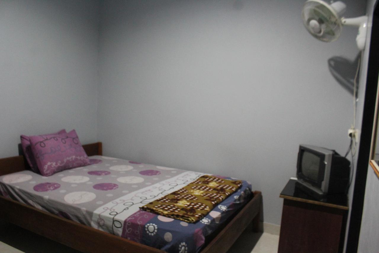 Penginapan Artha Praya Εξωτερικό φωτογραφία