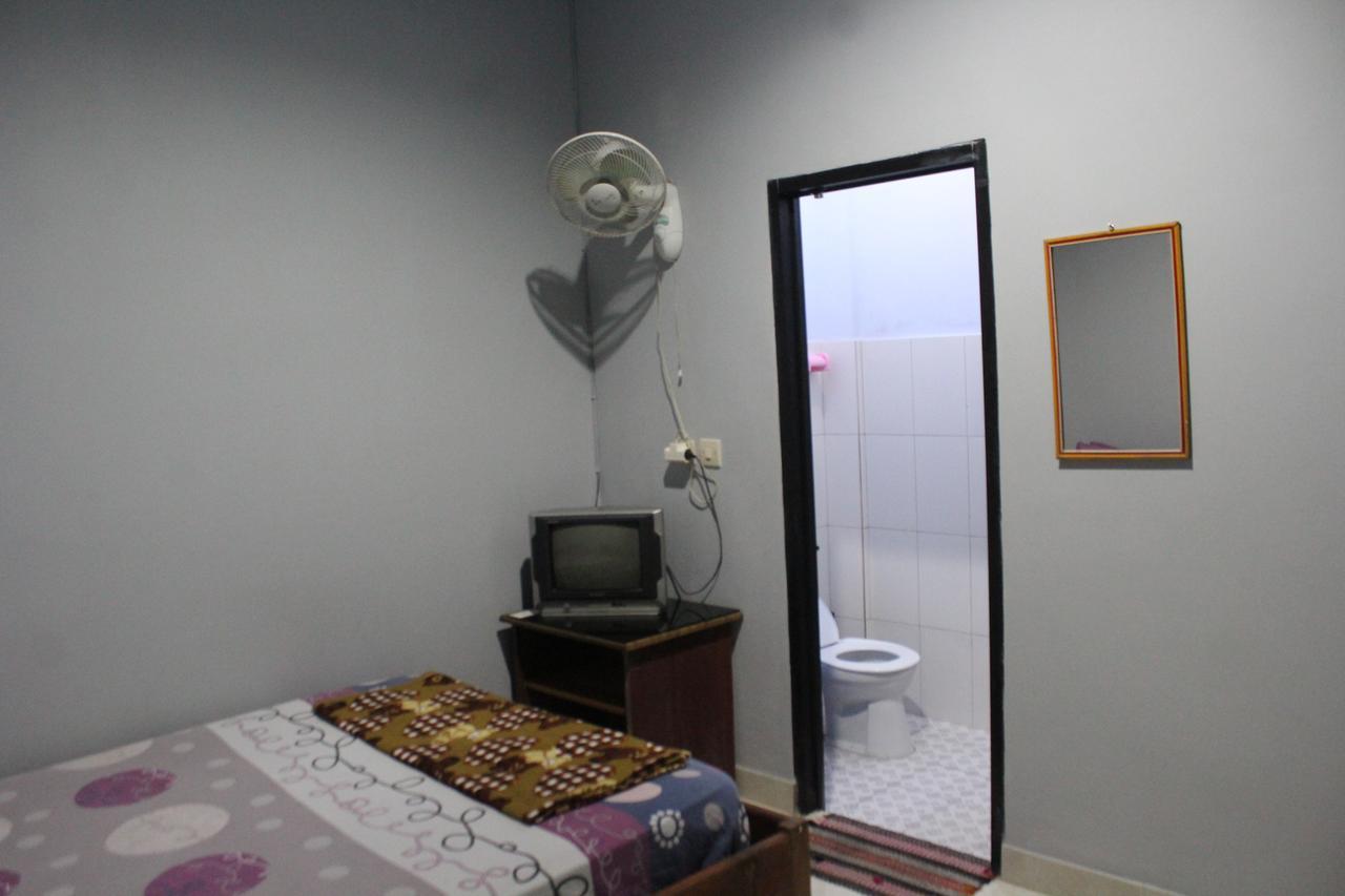 Penginapan Artha Praya Εξωτερικό φωτογραφία